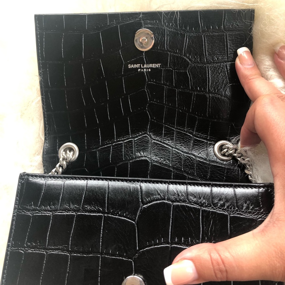 Saint Laurent croc embossed small Kate tassel bag. - Picture 5 of 8